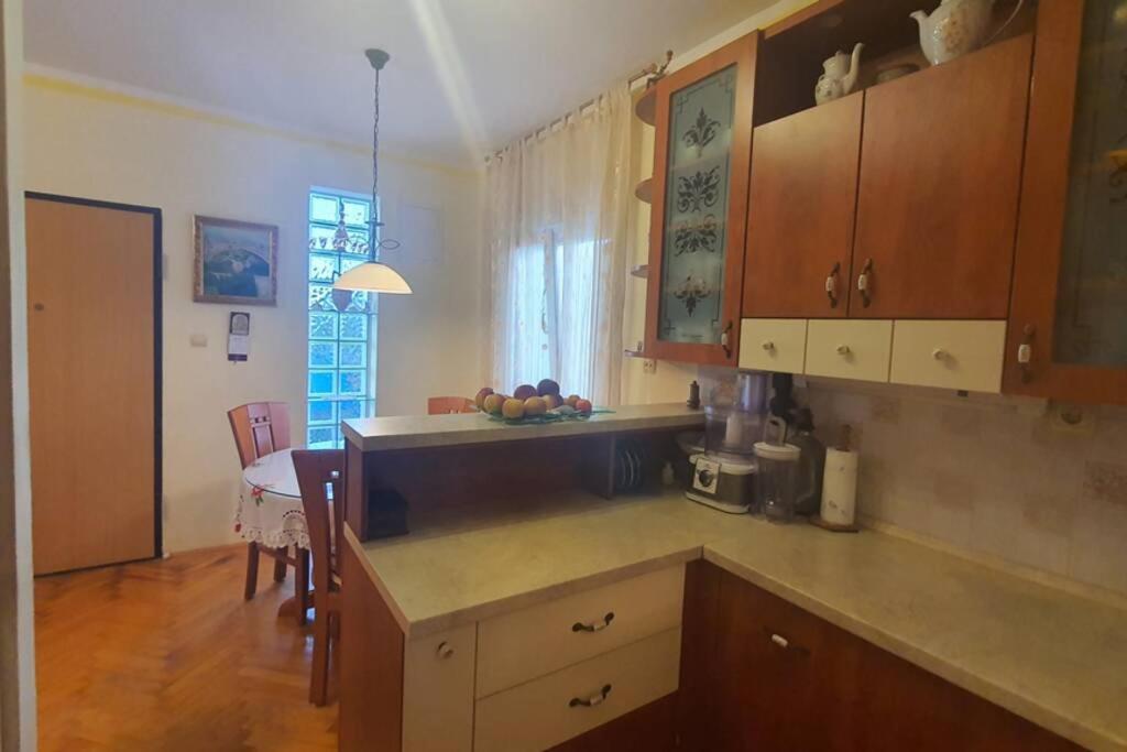 Apartment Diva Deluxe Podstrana Eksteriør bilde